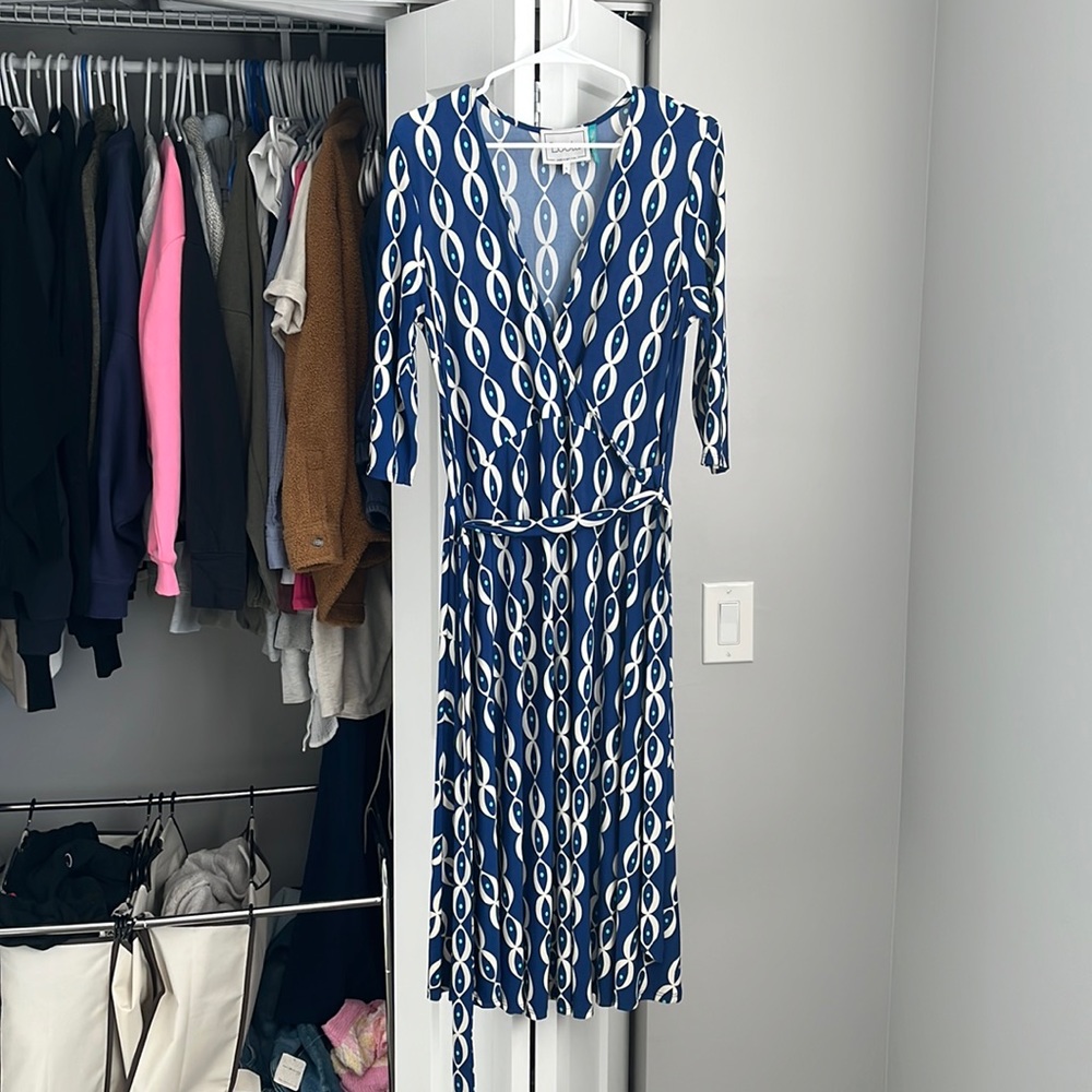 Leota Blue Pattern Maternity Dress, NWOT